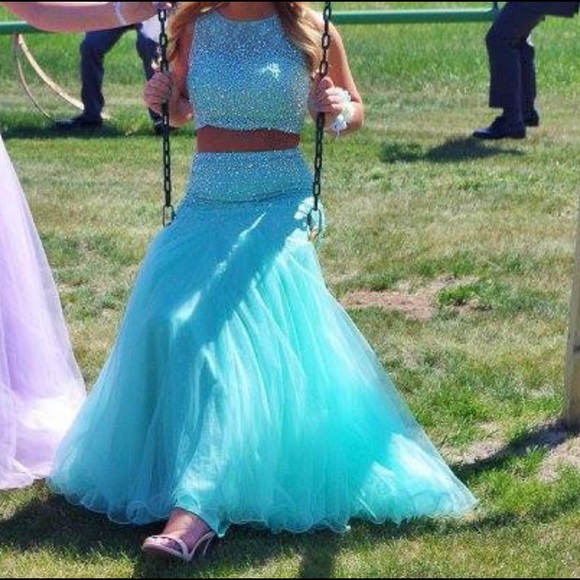 Prom dress - Picture 5 of 5